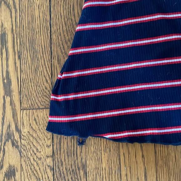 Colors navy blue,white,and red - Picture 7 of 14